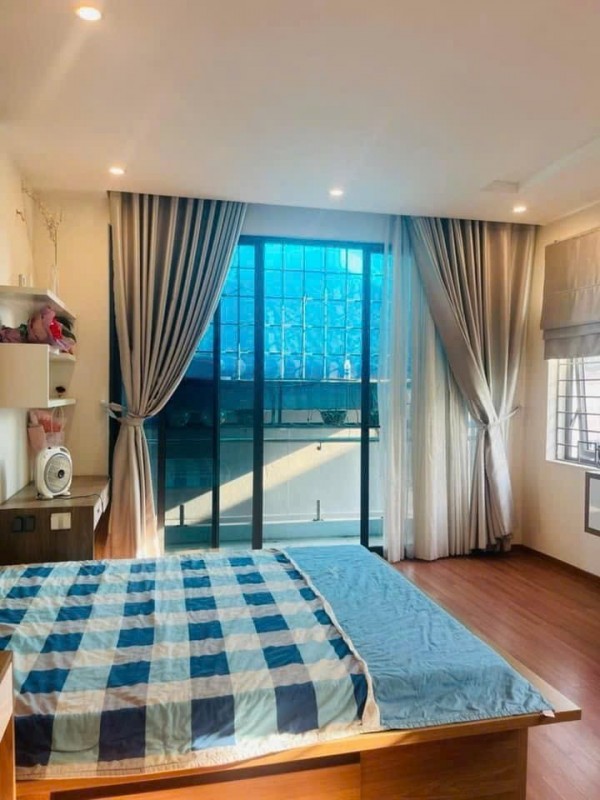 Bán Nhà 5 Tầng Nguyễn Hữu Thọ Hải Châu, oto đậu trước nhà, Full Nội Thất, Giá 5.3 Tỷ