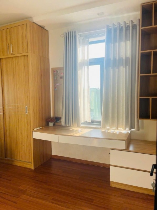 Bán Nhà 5 Tầng Nguyễn Hữu Thọ Hải Châu, oto đậu trước nhà, Full Nội Thất, Giá 5.3 Tỷ