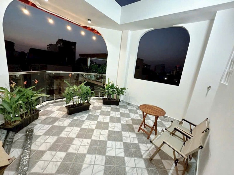 NHÀ ĐẸP 5 TẦNG BÌNH THẠNH - LÔ GÓC 3 MẶT HẺM 4M LH:0932751165