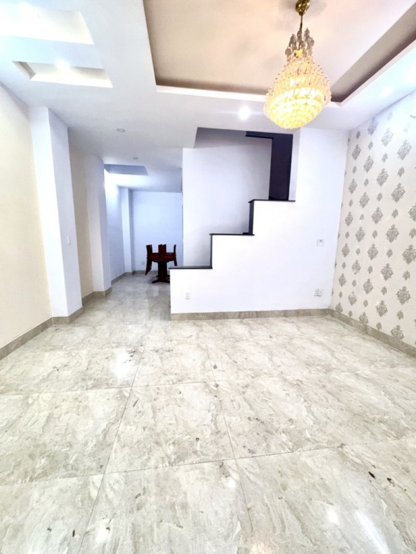 Bán nhà 4 tầng Đường Số 7, Tam Bình, Thủ Đức, TP HCM. DT 80m2, sổ hồng riêng, giá 7.56 tỷ.