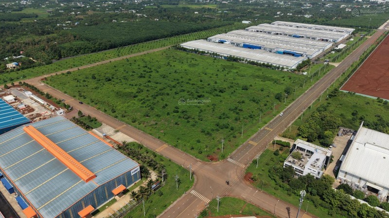 Cần sang nhượng gấp đất sổ hồng vị trí cực đẹp, 3 mặt tiền thuộc KCN Dầu Giây - Đồng Nai
