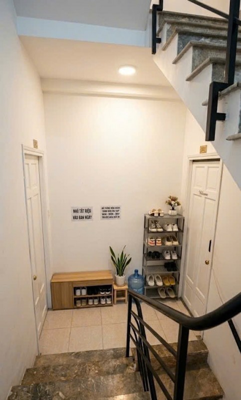 Bán nhà Hoàng Việt - QUẬN TÂN BÌNH - sổ vuông 4 x 15.5 (63 m2) - 12.9 tỷ