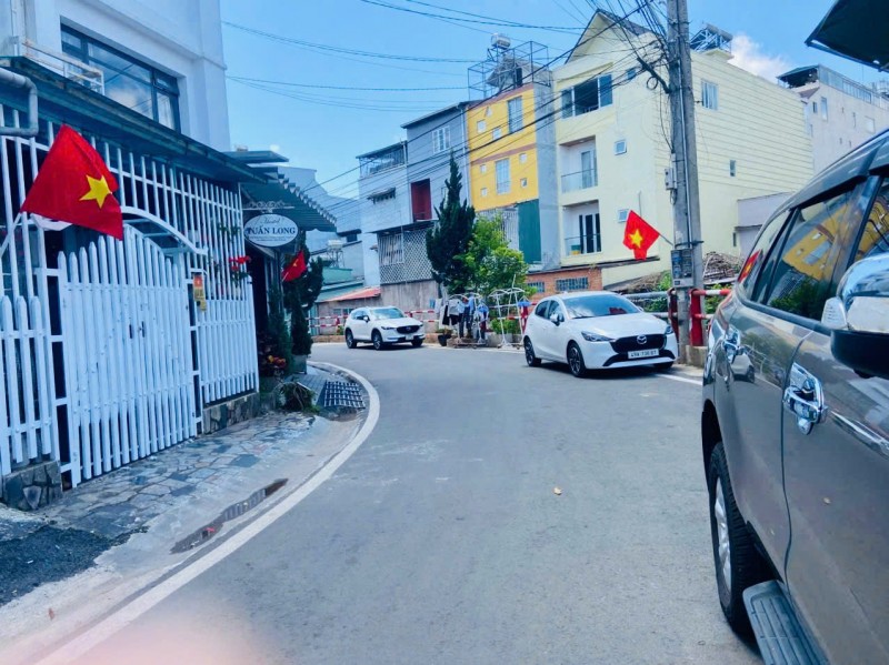 SIÊU PHẨM NHÀ PHỐ KINH DOANH ĐƯỜNG PHAN ĐÌNH PHÙNG, P.XUÂN HƯƠNG – ĐƯỜNG NHỰA LỚN 2 Ô TÔ NÉ NHAU –