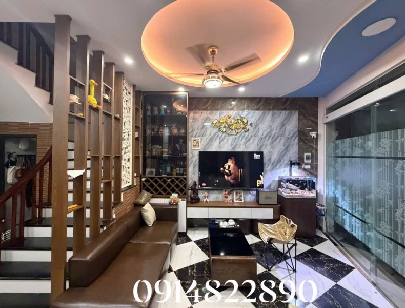 Bán nhà KĐT Xa La Hà Đông 40m², 5 tầng, ô tô đỗ cửa, kinh doanh, giá 7 tỷ