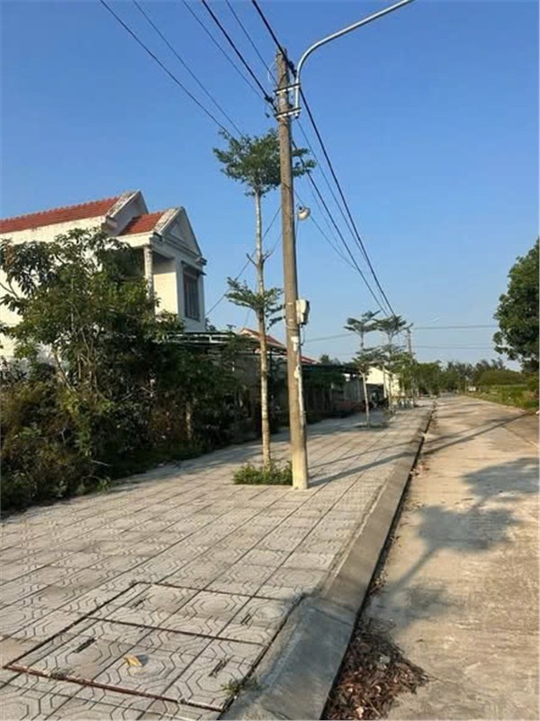 BÁN ĐẤT TẶNG LUÔN CĂN NHÀ 2 TẦNG - Gần Vinpearl Nam Hội An- Quảng Nam