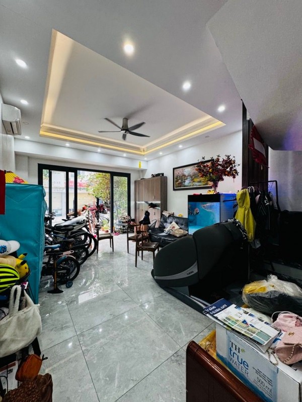 BÁN NHÀ VIỆT HƯNG 80M2- 6 TẦNG THANG MÁY- Ô TÔ TRÁNH ĐỖ- 2X TỶ