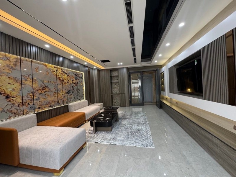 BÁN NHÀ PHỐ TRẠM 60M2- 7 TẦNG THANG MÁY- Ô TÔ TRÁNH- 19.x Tỷ