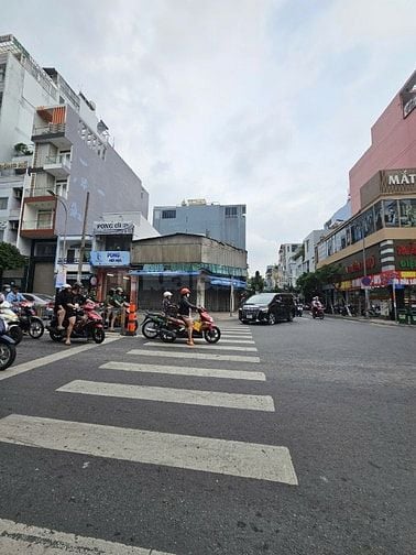 Hiếm Có! Bán Nhà 2 Mặt Tiền (Đường + Hẻm) Đường 41, Quận 4 – giá thương lượng