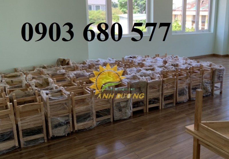 Bàn ghế trẻ em bằng gỗ cho Trường mầm non, lớp mẫu giáo