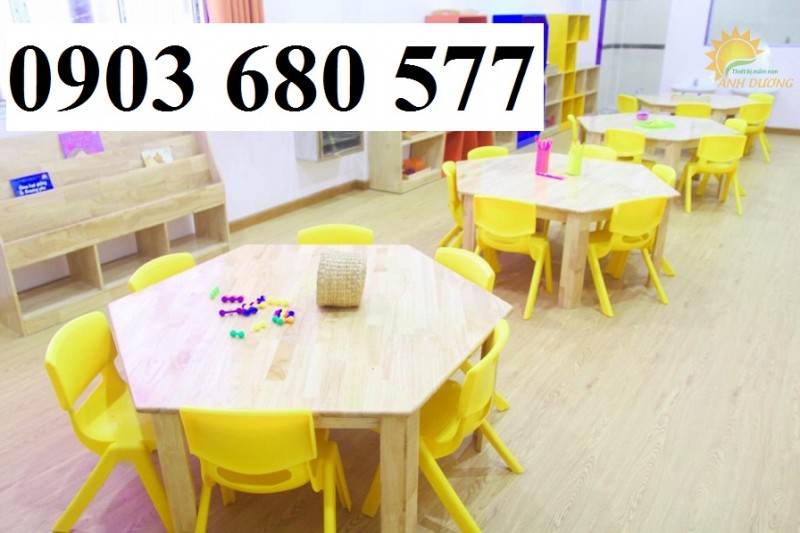 Bàn ghế trẻ em bằng gỗ cho Trường mầm non, lớp mẫu giáo