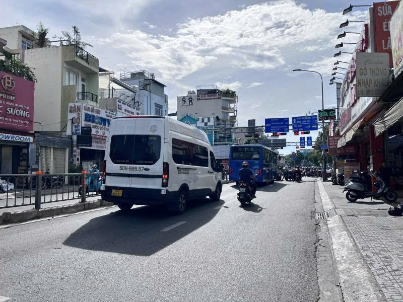 Bán nhà Mặt tiền Phan Văn Trị - ngay Chợ Gò Vấp, 8,3x30m, Cấp 4 - tiện xây, 1 đời chủ, 59,8 Tỷ