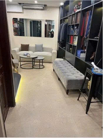 Cho thuê tầng 1 + tầng 2 mặt phố 107 Kim Mã,nội thất xịn,phù hợp làm văn phòng, Showrom,Spa