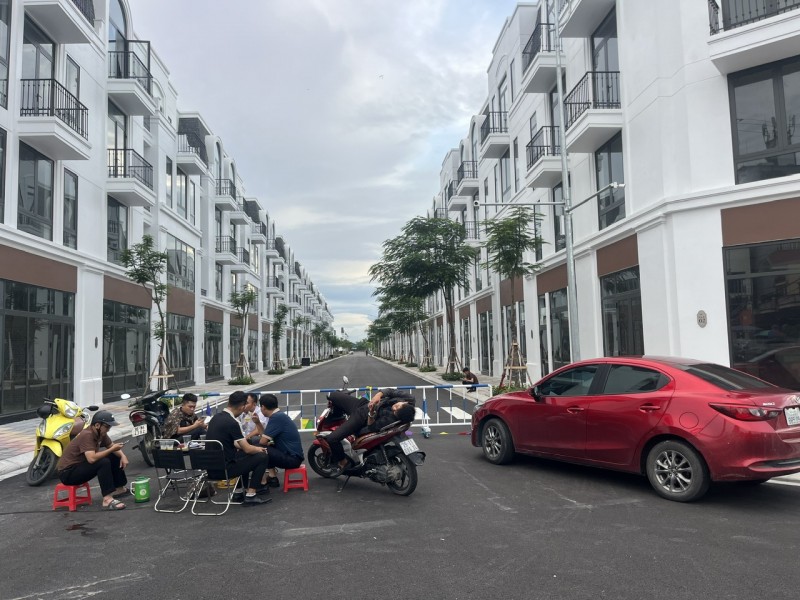Bán gấp căn liền kề 4 tầng thủy nguyên hải phòng giá 1ty 500tr LH 083.2865.116