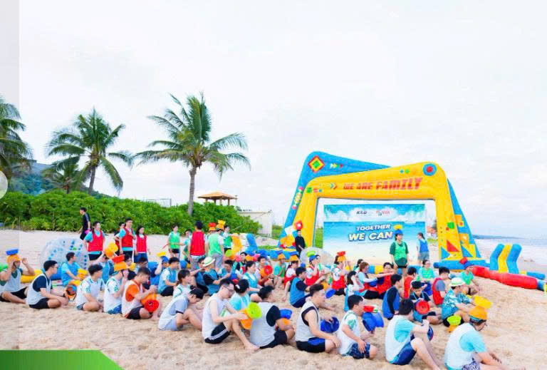  Mũ chuyền nước  Trò chơi đưa nước về nguồn  Trò chơi chuyển nước  Mũ đội nước 