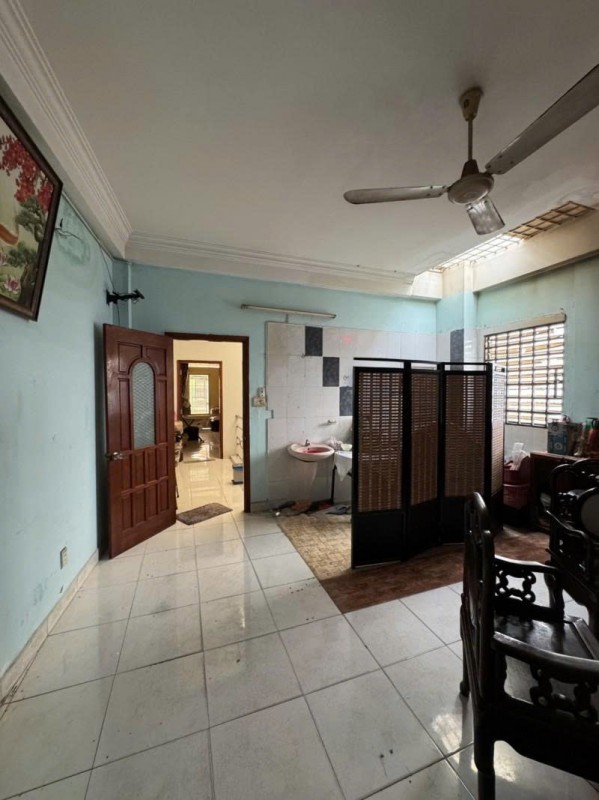 Bán nhà Hẻm 8m Lạc Long Quân - thuộc Quận 11, 108m2, 5x22m, 4 Tầng, Sổ A4, chỉ 15,5 Tỷ