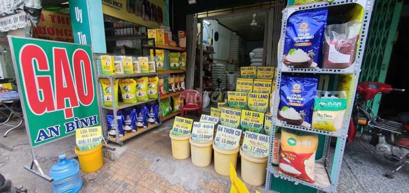SANG NHƯỢNG CỬA HÀNG KINH DOANH GẠO & NƯỚC UỐNG – MẶT TIỀN TUỆ TĨNH, PHƯỜNG 13, QUẬN 11
