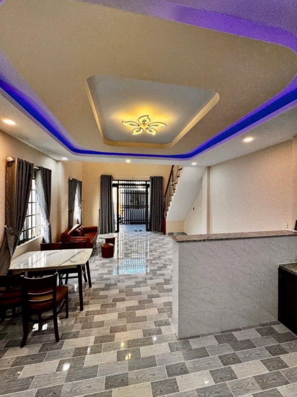 Bán nhà 60m2, đường Tô Ngọc Vân, Linh Đông, Thủ Đức, TP HCM, 2 tầng, sổ hồng riêng. Giá 5,33  tỷ.