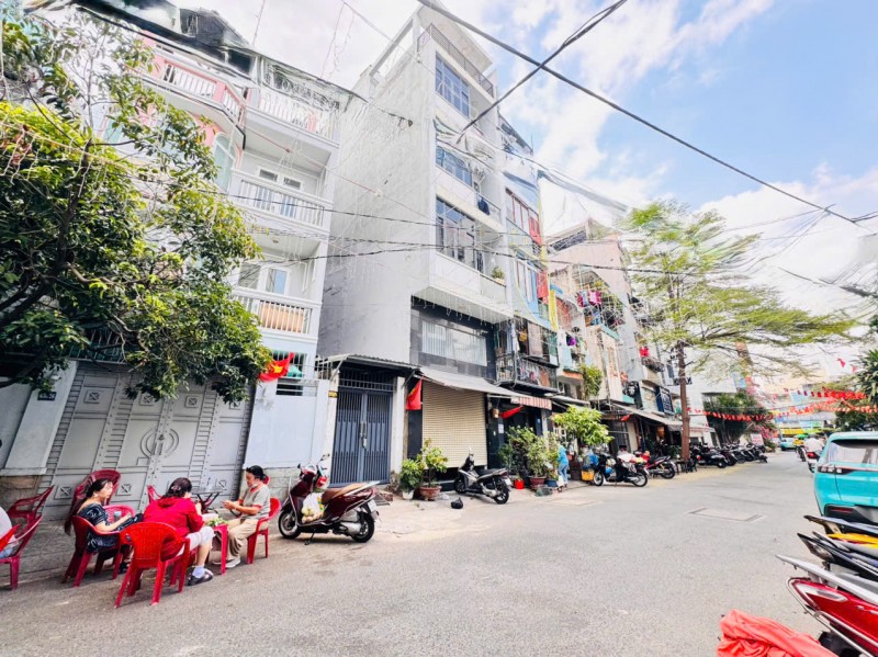 BÁN NHÀ 4 TẦNG PHONG CÁCH BIỆT THỰ Đ.CÁCH MẠNG THÁNG 8, QUẬN 3- NGANG LỚN 6M*14M- CHỈ 21T CHÍNH CHỦ