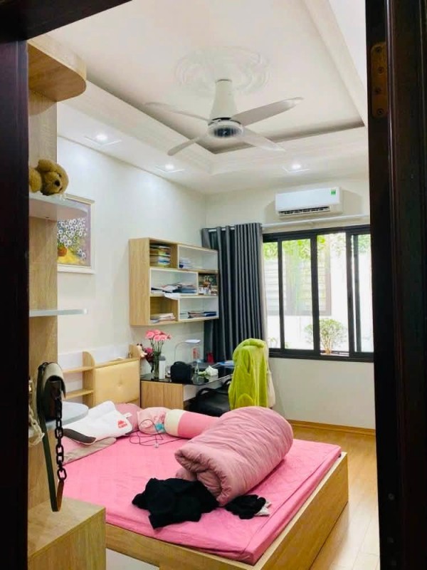 Bán nhà Nguyễn Đình Chiểu, 41m2, mặt tiền 4.3m, 14 tỷ, 5 tầng thang máy mới đẹp