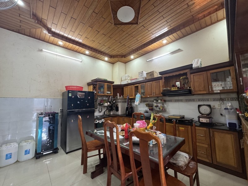 Bán nhà 134m2 đường Man Thiện, Tăng Nhơn Phú A, Q9, Thủ Đức, TP HCM, 3 tầng, giá 10,5 tỷ, sổ hồng