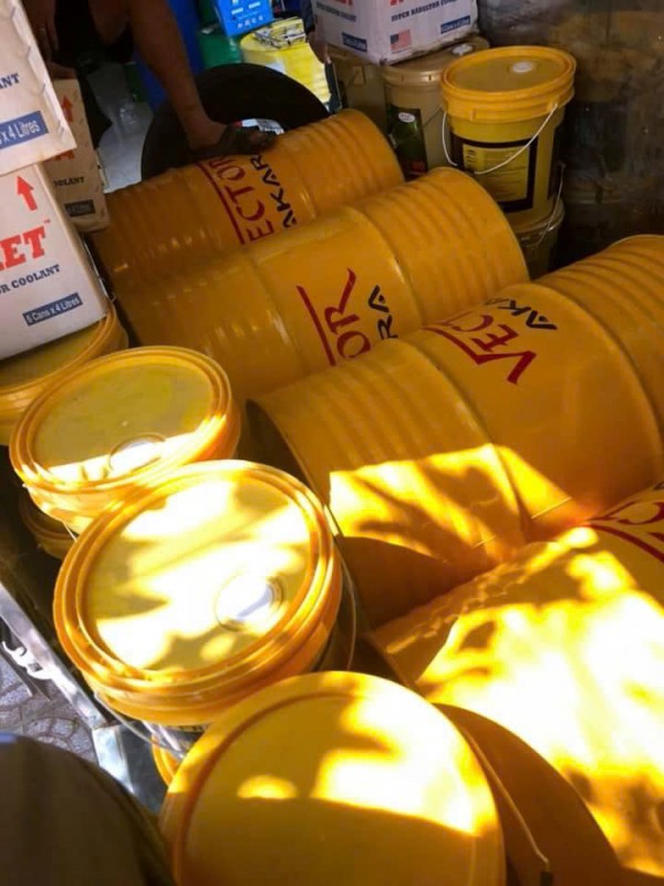 Nhớt 10 thủy lực cho xe lu, máy công trình, máy công nghiệp tại Thủ Dầu Một, Bình Dương