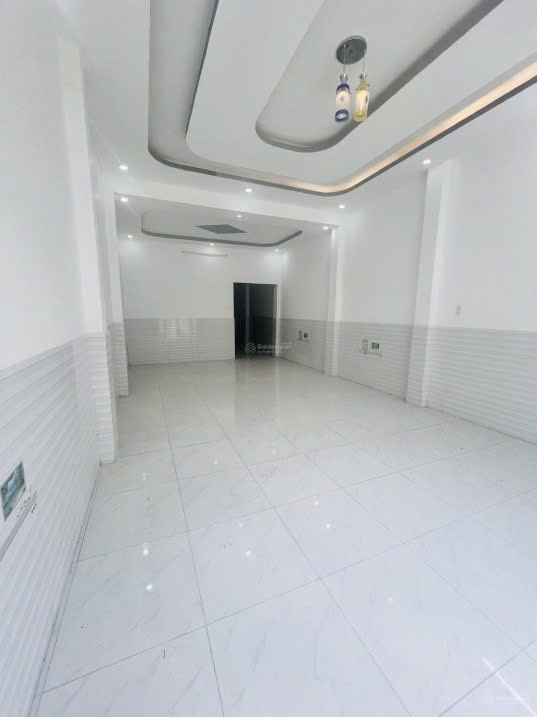 CHÍNH CHỦ BÁN GẤP NHÀ 2 MẶT TIỀN 5PN GẦN CHỢ LONG HÒA - SỔ HỒNG RIÊNG - CHỈ 2,1 TỶ - DỌN VÀO Ở NGAY