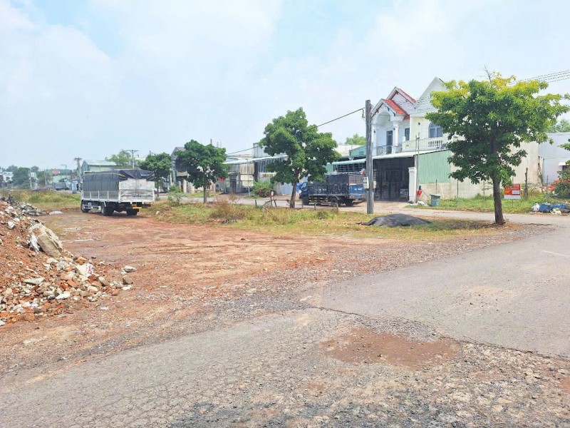 BÁN ĐẤT LÔ GÓC – 2 MẶT TIỀN ĐƯỜNG NHỰA – TÂN PHƯỚC KHÁNH, TÂN UYÊN