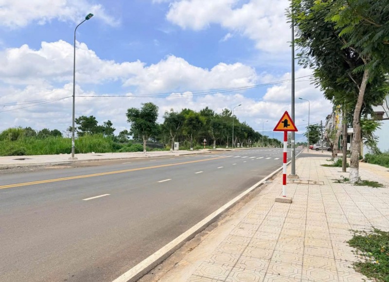 Đất chính chủ Hoàng Văn Thụ - Phường 1, 110m2 full thổ cư, gần Tôm Búng, chỉ 6,1 tỷ, đầu tư sáng giá