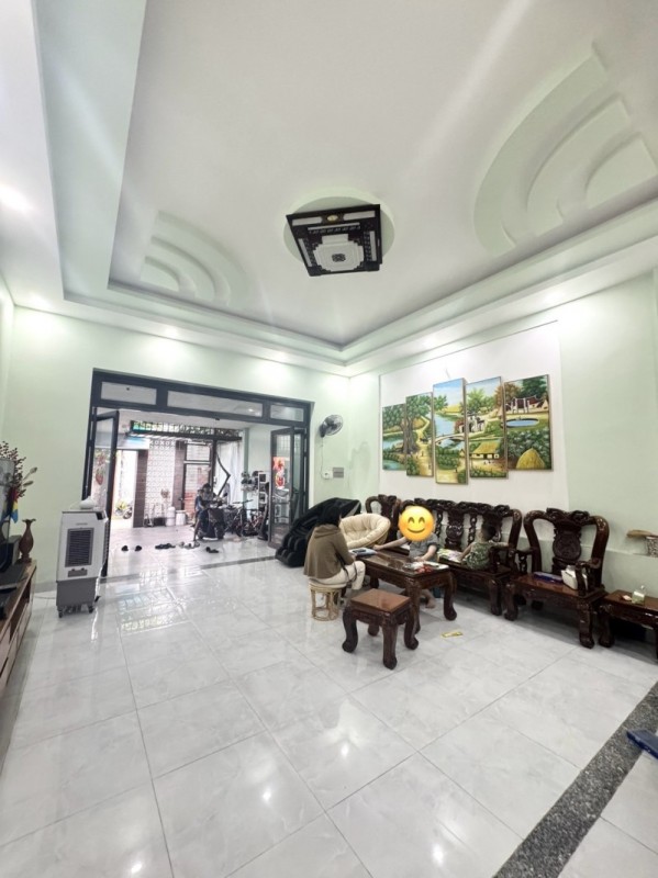 Bán biệt thự mini, DT 200m2,  đường số 11, Linh Trung, Thủ Đức, TP HCM,  sổ hồng riêng. Giá 12,4 tỷ.