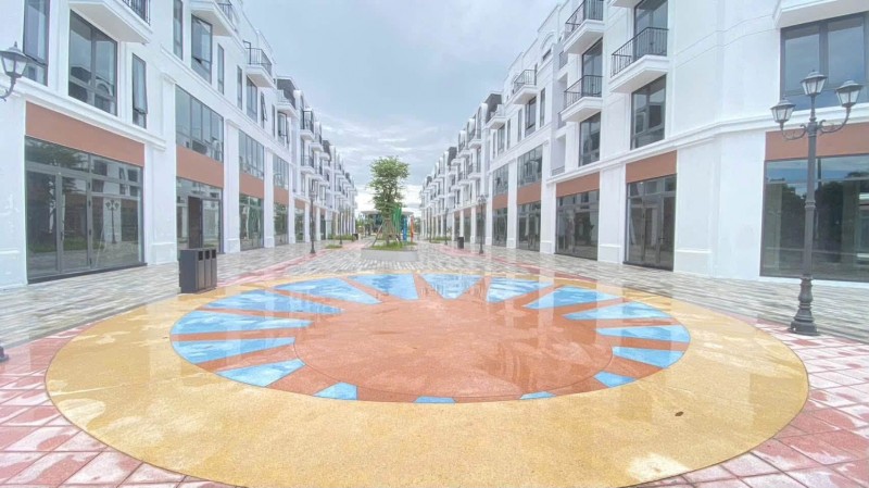VÌ SAO NHÀ ĐẦU TƯ ĐANG QUAN TÂM ĐẾN VLASTA THỦY NGUYÊN?