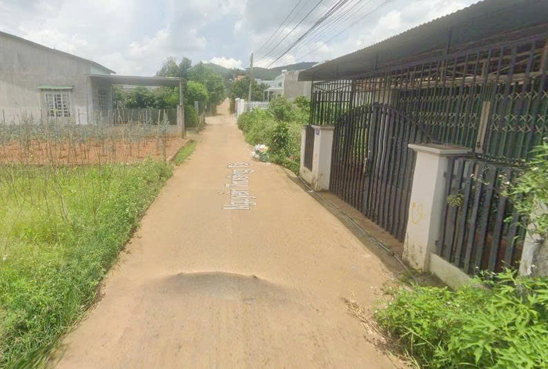 Bán đất 308m2 tại thị trấn Liên Nghĩa Đức Trọng Lâm Đồng giá 380tr/m ngang