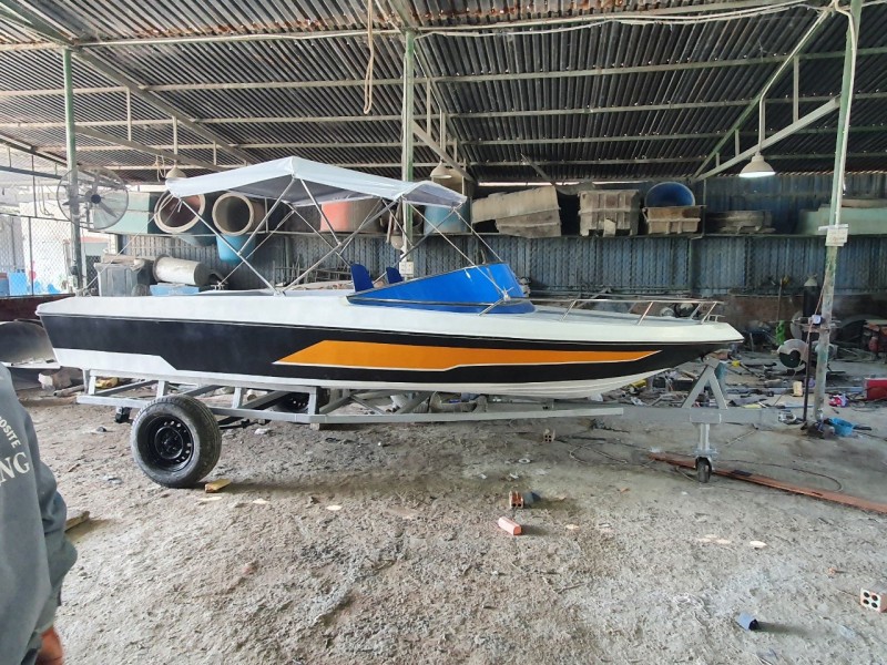 Mẫu cano dài 4m, Thuyền đi sông, biển giao hàng toàn quốc