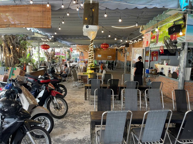 Quận 12 ! CHỐT NHANH, QUÁN CAFE S/VƯỜN - VÕNG - TRẠM SẠC - ĐIỂM TÂM, DTSD : 750 m2, MB THUÊ RẺ CHỈ