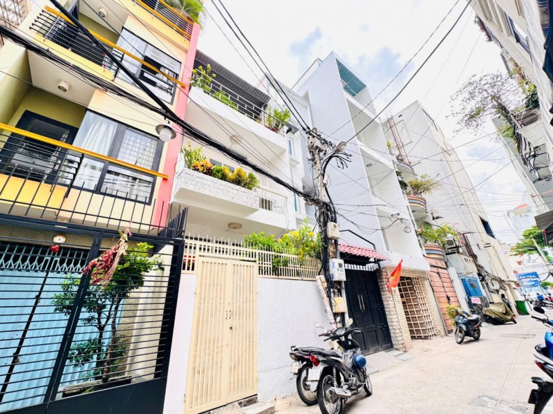 QUẬN 3: CHÍNH CHỦ 0938676685 BÁN NHÀ 4 TẦNG XE HƠI ĐẬU CỬA Đ.VÕ VĂN TẦN, P.BÀN CỜ - DT 4,2M*22M SH