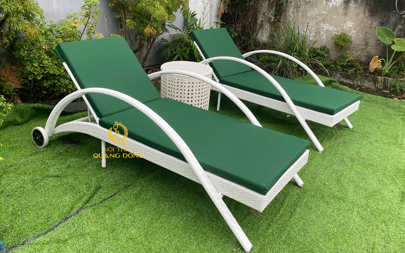 Ghế nằm Hồ Bơi giả mây