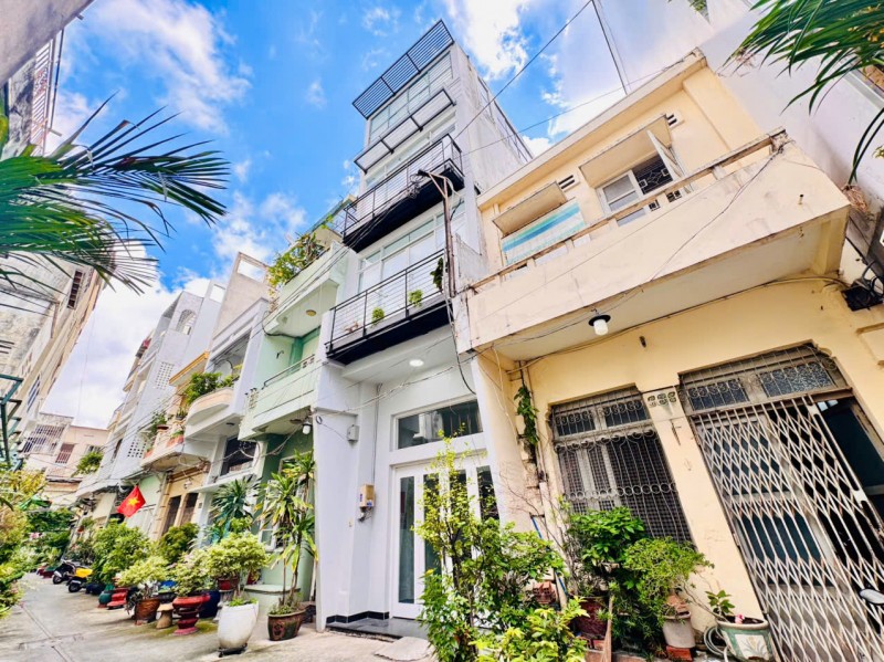 QUẬN 1: BÁN NHÀ 5 TẦNG HXH HAI BÀ TRƯNG VIEW TRỰC DIỆN NHÀ THỜ TÂN ĐỊNH ĐẸP- DT 4,2M*17M- CHÍNH CHỦ