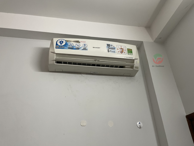 Máy lạnh treo tường SHARP công suất 1.5HP thích hợp với mọi không gian bày trí
