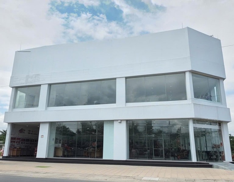 Cho thuê nhà căn góc, Lê Văn Lương, Khuất Duy Tiến, 200m2x 2T -48 tr