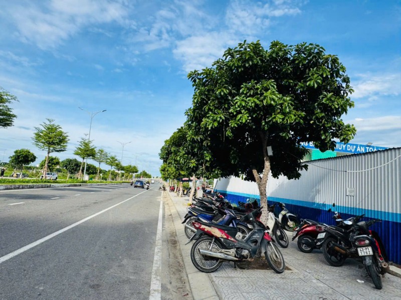 Bán mặt tiền đường hoàng minh thắng sát chân chung cư fpt plaza đà nẵng