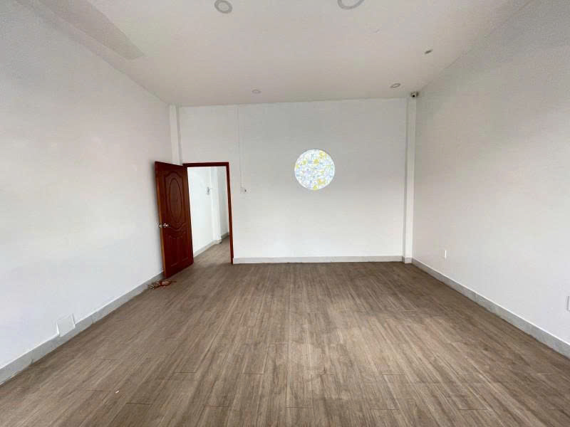 Bán nhà Nhà Mặt tiền Nguyễn Đình Chính -  giao Nguyễn Văn Trỗi, 5x22m, 2 Tầng,  23,8 Tỷ
