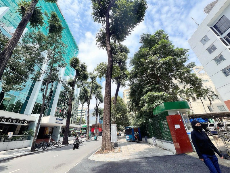 BÁN SIÊU DỰ ÁN QUẬN 1 - VỊ TRÍ KIM CƯƠNG NGAY GÓC Đ. LÊ DUẨN - MẠC ĐĨNH CHI - NGANG HIẾM 33M*39M -