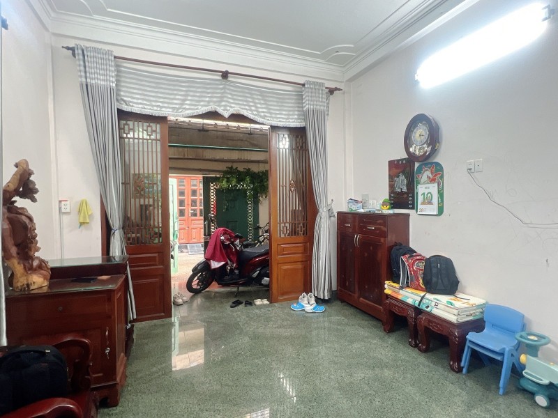 Bán nhà 3 tầng, 62m2 đường Số 2, An Khánh, Q.2, TP HCM. Giá 13,4 tỷ, sổ hồng chính chủ.