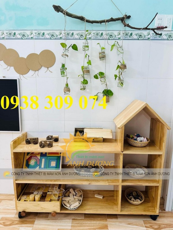 Kệ montessori ngôi nhà mầm non, Kệ gỗ montessori để đồ chơi học liệu