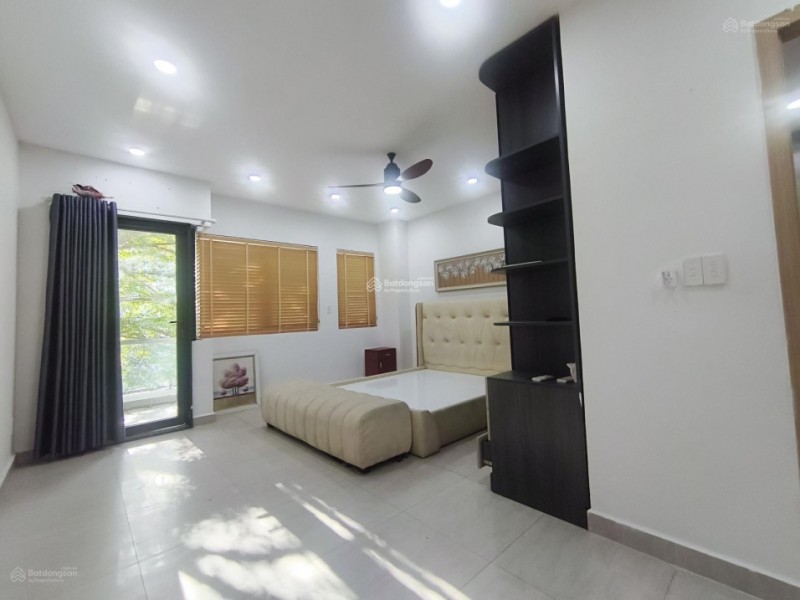 Bán nhà riêng 100m2 tại Bình Hưng, Hồ Chí Minh, đẹp, nhiều tiện ích chỉ 10,5 tỷ