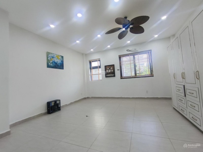 Bán nhà riêng 100m2 tại Bình Hưng, Hồ Chí Minh, đẹp, nhiều tiện ích chỉ 10,5 tỷ