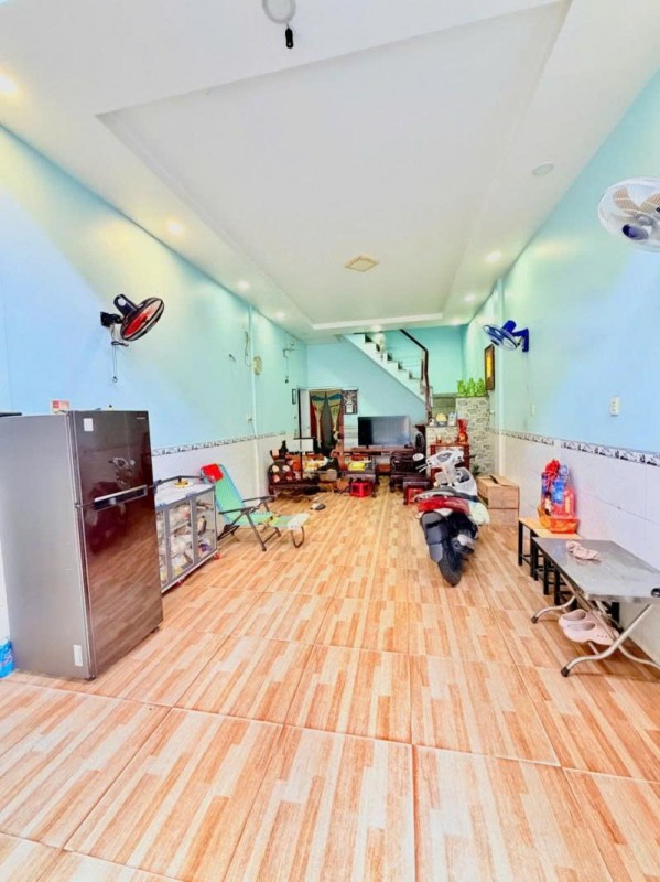 Bán nhà Mặt tiền Bùi Thế Mỹ - ngay Khu Chung cư Bàu Cát, 5,2x13m, 2 Tầng, 1 chủ, 9,6 Tỷ