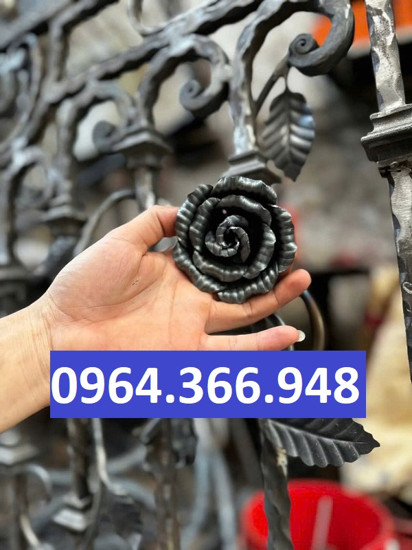 Hoa hồng rèn tay cho các sản phẩm sắt mỹ thuật cao cấp