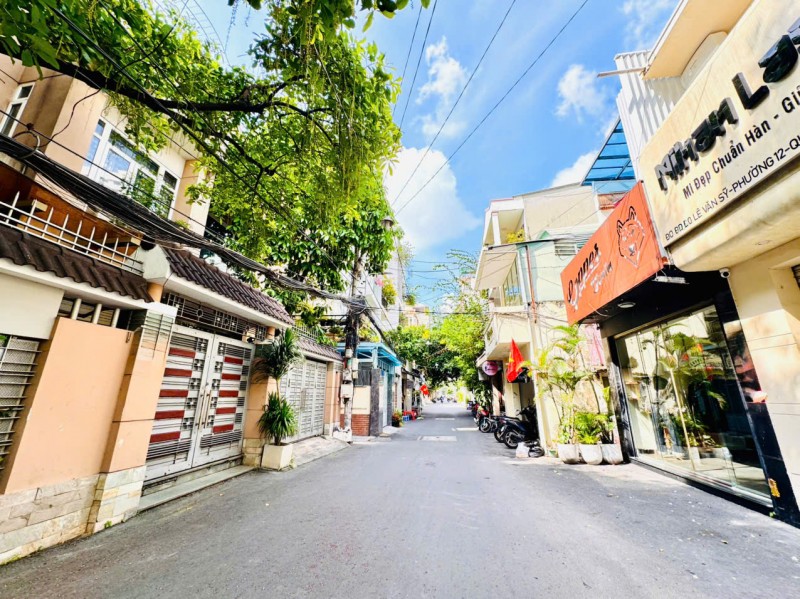 CHÍNH CHỦ XƯA BÁN NHÀ 2 TẦNG MẶT TIỀN HXH 8M LÊ VĂN SỸ, Q.3- DT 135M2- NGANG 5,8M*30M- CHÀO 28,5T-