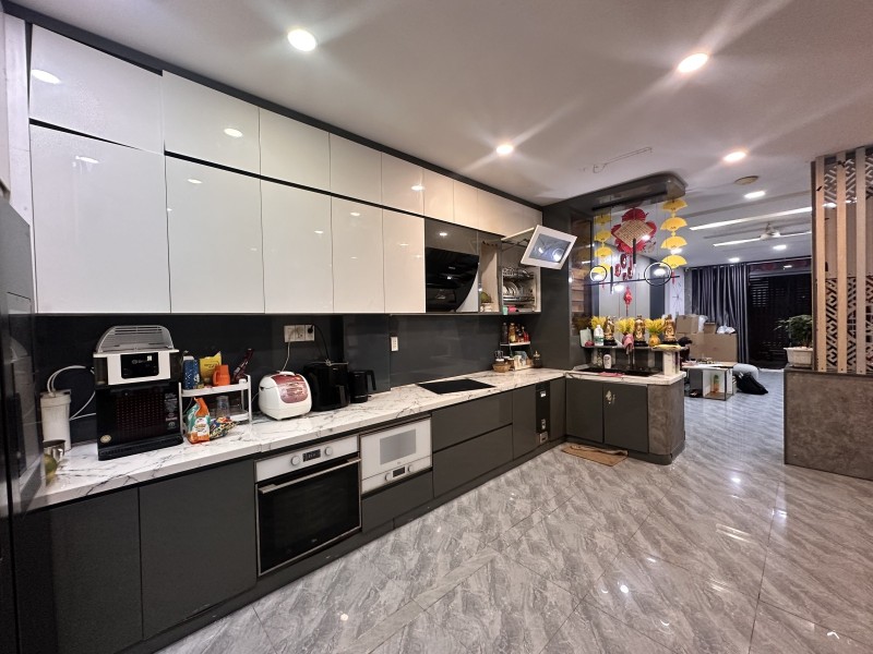 Bán nhà đẹp 80m2, 2 tầng, đường Tô Ngọc Vân, Tam Bình, Thủ Đức, TP HCM. Giá 5.68  tỷ, sổ hồng riêng.