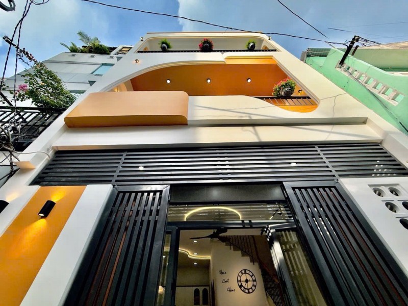 Bán nhà Phú Nhuận 43/48m2, ngang 5.5m, 4PN, giá 7.45 tỷ